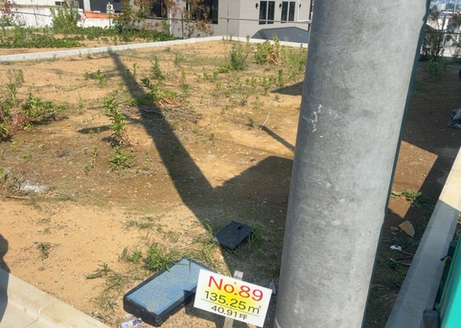 【外観】 | 物件の詳細については、現地を見てわかること以外に、役所や法務局などで調べないとわからないことがあります。そのため、現地に行く場合は、もしこの物件を買ったらどのような生活ができるかをイメージしましょう。