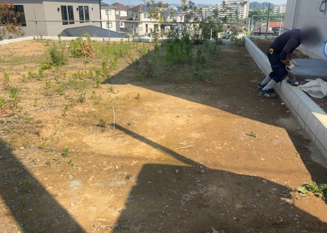 【外観】 | 土地購入を検討されている場合、境界杭がない状態で購入してしまうと境界確定測量をする必要があり、費用がかかります。購入の前に、売主、隣土地所有者立ち合いのもと境界を確定し境界杭を設置するのがベストです。