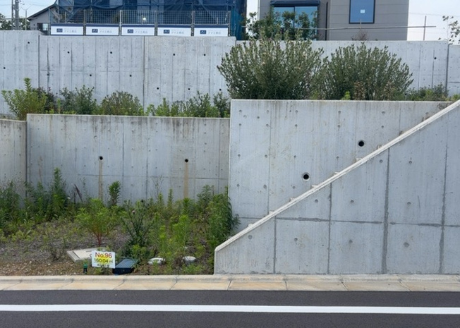 【外観】 | 販売されている全ての土地が、宅地用の土地であるとは限りません。都市計画法に基づき、基本的に住宅を建てることができるのは土地計画区であることに加え、市街化区域として定められている地域のみとなっています。