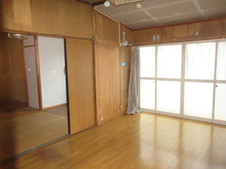 【居間・リビング】 | 大館市柄沢字狐台・中古住宅