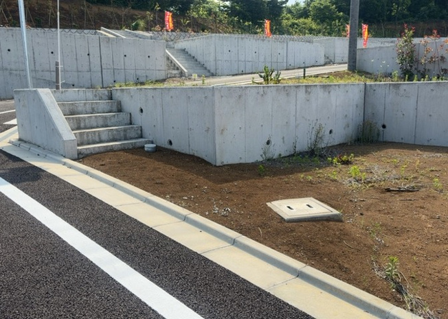 【外観】 | 土地探しをしていると都市計画区域という言葉を目にすると思います。法律によって、都道府県知事や国土交通大臣が指定するエリアのことを指しており、都市計画区域は市街化区域と市街化調整区域に分けられています。