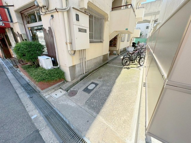 樋口マンションのエントランス