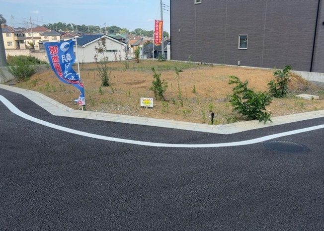 【外観】 | 家を建てる前提で土地を探している場合、地盤の丈夫さは譲れない条件の一つです。地盤が脆弱だと追加工事が必要となります。また、過去に地盤沈下や液状化現象を起こした土地は、できるだけ避けた方がいいでしょう。