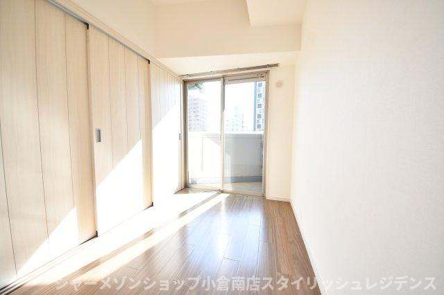 ウィングス重住の洋室