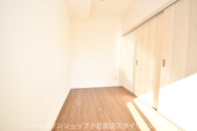 ウィングス重住の洋室