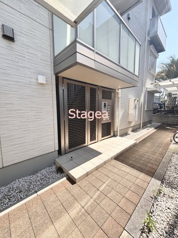 パームコテージⅥ番館のエントランス