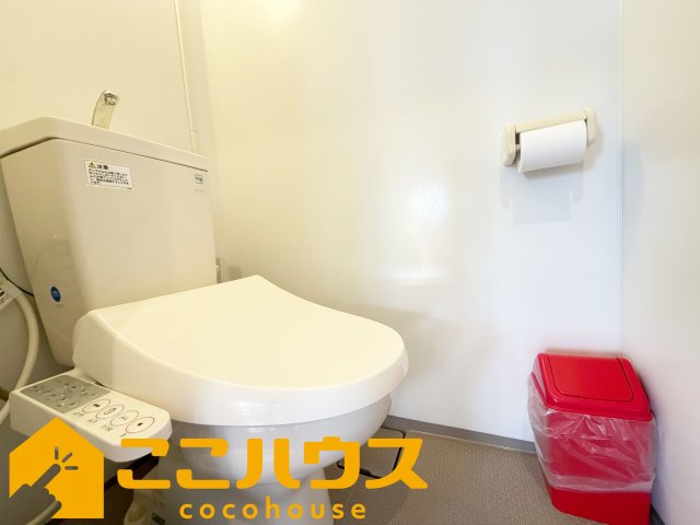 恩納村谷茶　中古一戸建てのトイレ|2階トイレ