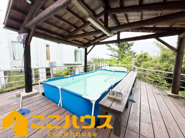 恩納村谷茶　中古一戸建ての設備|屋根付きプール