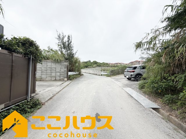 恩納村谷茶　中古一戸建ての周辺|接道5m