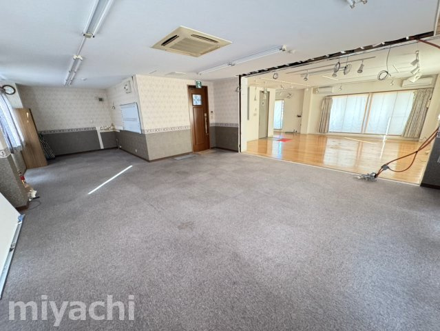 福山テナントの内装