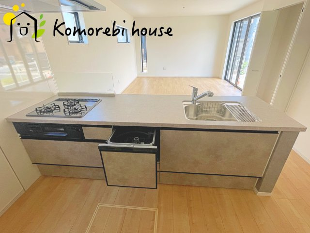 上尾市壱丁目北　1期　新築一戸建て　KEIAI　GRACE　01のキッチン|コンパクトなキッチンで掃除もラクラク