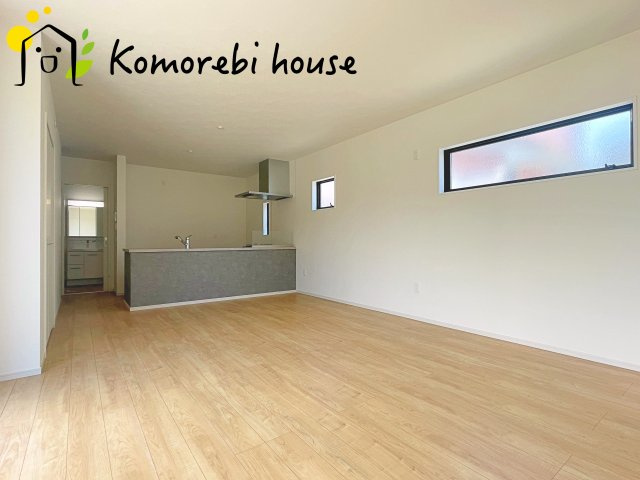 上尾市壱丁目北　1期　新築一戸建て　KEIAI　GRACE　01の居間・リビング|ゆったりとしたリビングです