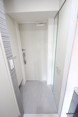 セイワパレス梅田茶屋町　仲介手数料無料の玄関