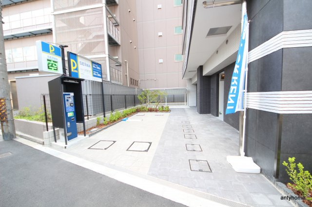 セイワパレス梅田茶屋町　仲介手数料無料の駐車場