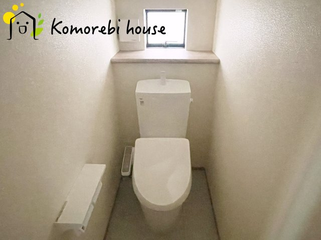 さいたま市北区大成町　新築一戸建て　ハートフルタウン　Aのトイレ|落ち着いた色調のトイレです