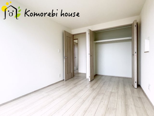 さいたま市北区大成町　新築一戸建て　ハートフルタウン　Aの寝室|開放的な寝室です