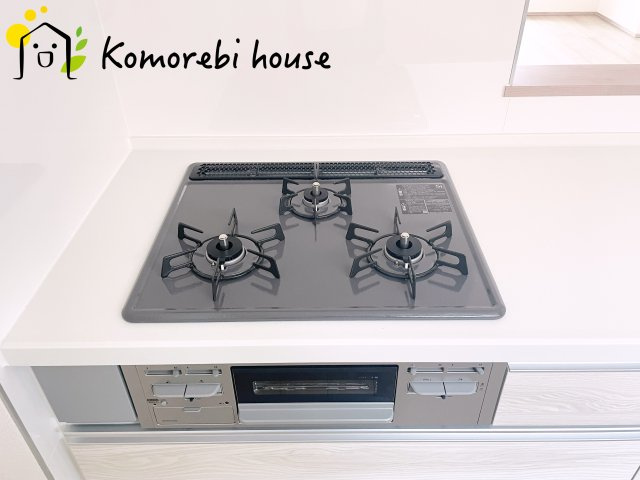さいたま市北区大成町　新築一戸建て　ハートフルタウン　Aのキッチン|お料理しやすいキッチンです