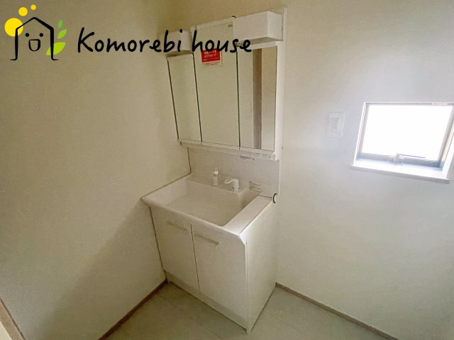 さいたま市北区大成町　新築一戸建て　ハートフルタウン　Bの独立洗面台|26.8.10　撮影済み