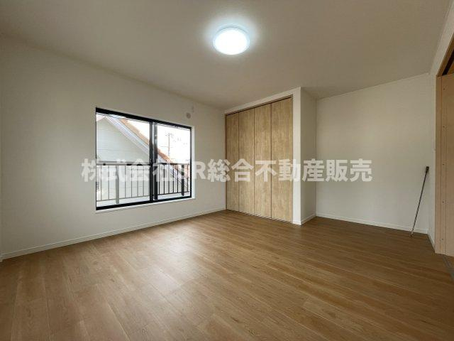 昭和町中古戸建の寝室|落ち着いて過ごせるお部屋なので、寝室にいかがでしょうか