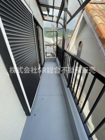 昭和町中古戸建のバルコニー|3F南側バルコニー。外からの目を気にせずに洗濯物が干せます！
