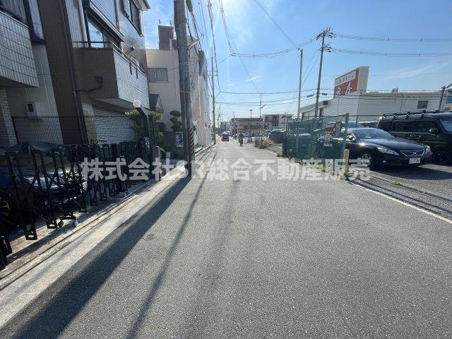 昭和町中古戸建の前面道路含む現地写真|前面道路含む現地写真です
