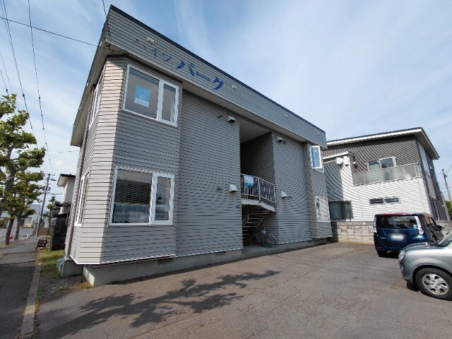 函館市中道１丁目のアパート