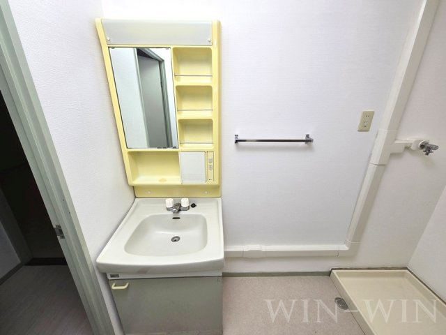 第2橋本マンションの独立洗面台|イメージ（同建物内別部屋の写真です）