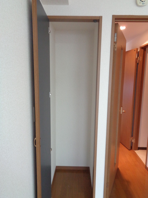 ルミエールＫの収納