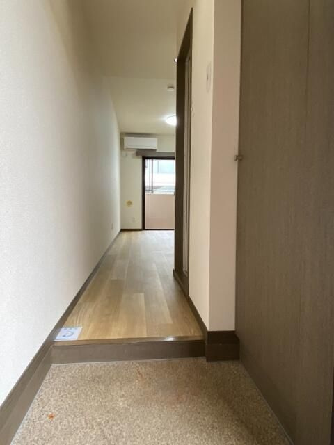 Ｔ’ｓ　ｇａｒｄｅｎ都立大学Ⅱの玄関