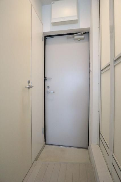 クレセール田端の玄関