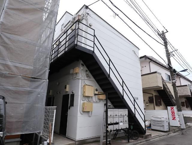 クレセール田端のエントランス