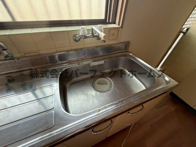 長尾家具3丁目戸建　賃貸のキッチン|コンパクトなキッチンで掃除もラクラク