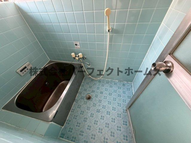 長尾家具3丁目戸建　賃貸の浴室|お風呂です