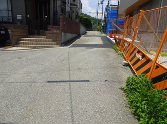【前面道路含む現地写真】 | 川西市花屋敷1丁目16の3　建築条件無土地