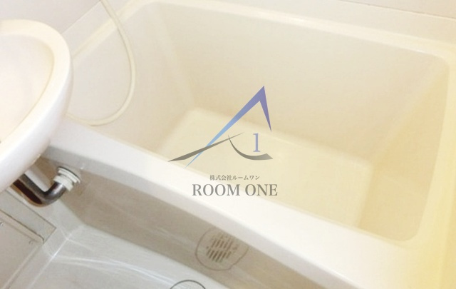 レジデンス若松の浴室|お風呂です。