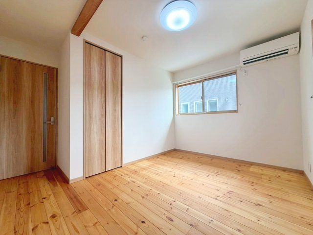 中古戸建　千代川町高野林西田の洋室