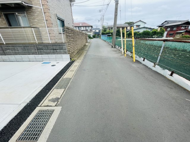 船橋市三山７丁目１５期の前面道路含む現地写真