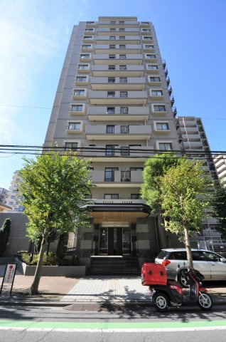川越パークホームズの外観