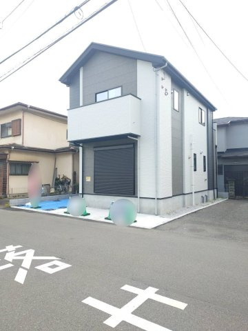川越市小仙波町２丁目の新築一戸建の前面道路含む現地写真