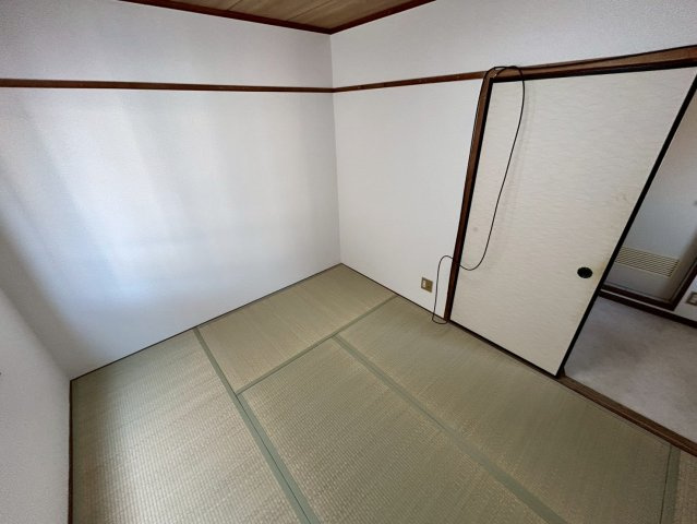 【寝室】 | ハイツイシカワ