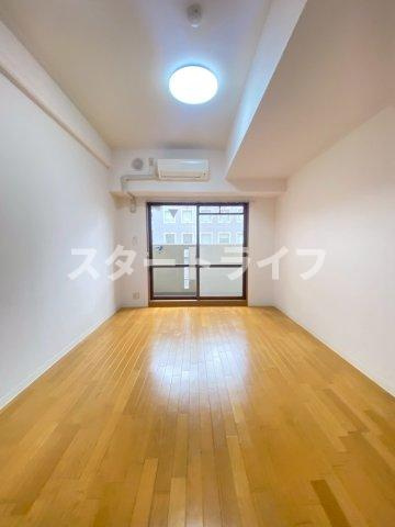 大阪市淀川区西中島１丁目の賃貸マンションの居間・リビング