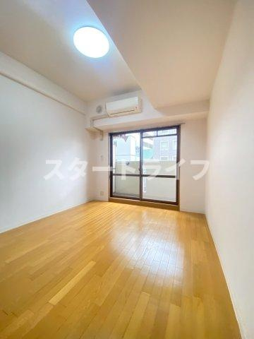 大阪市淀川区西中島１丁目の賃貸マンションの寝室