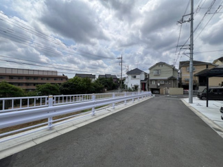 【前面道路含む現地写真】 | 高ヶ坂3丁目　新築一戸建て♪ | 前面道路