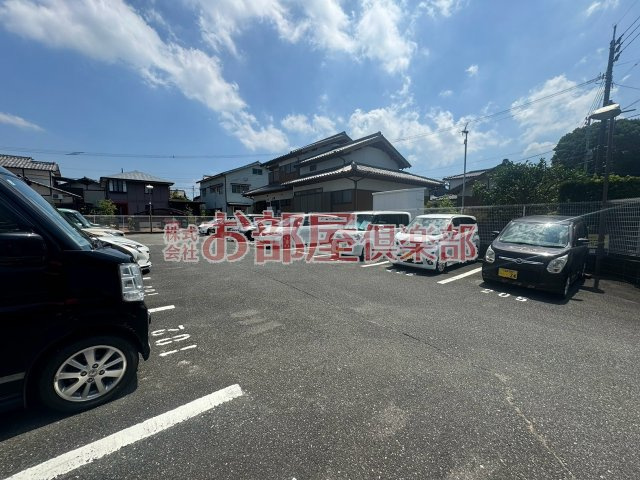 ハイツ櫛原プラスワンの駐車場|駐車場です