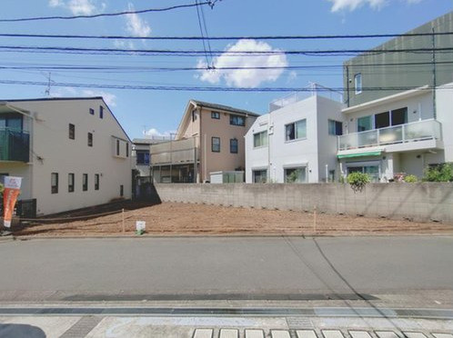 ＜LIBERi リーベリー＞世田谷区弦巻3丁目　人気エリア　南4ｍ公道　建築条件付き売地