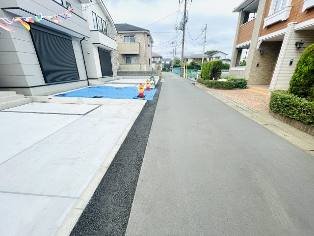 船橋市三山７丁目１５期の前面道路含む現地写真