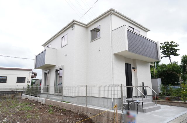 草加市新里町 新築分譲住宅の外観