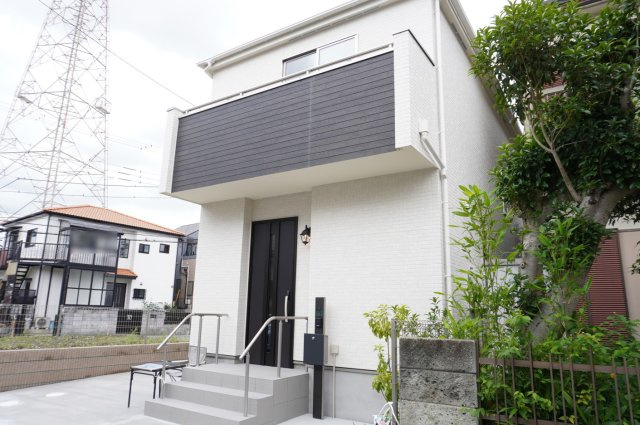 草加市新里町 新築分譲住宅の外観