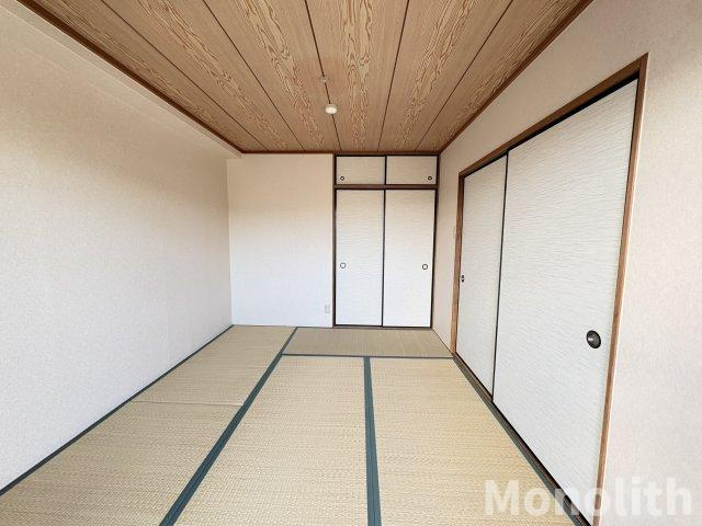 草愛マンションの和室