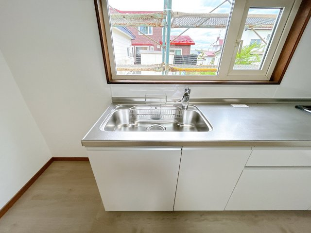 北見市東陵町１３２番地２８　平家建中古売家のキッチン|【リフォーム済】流し台です。
